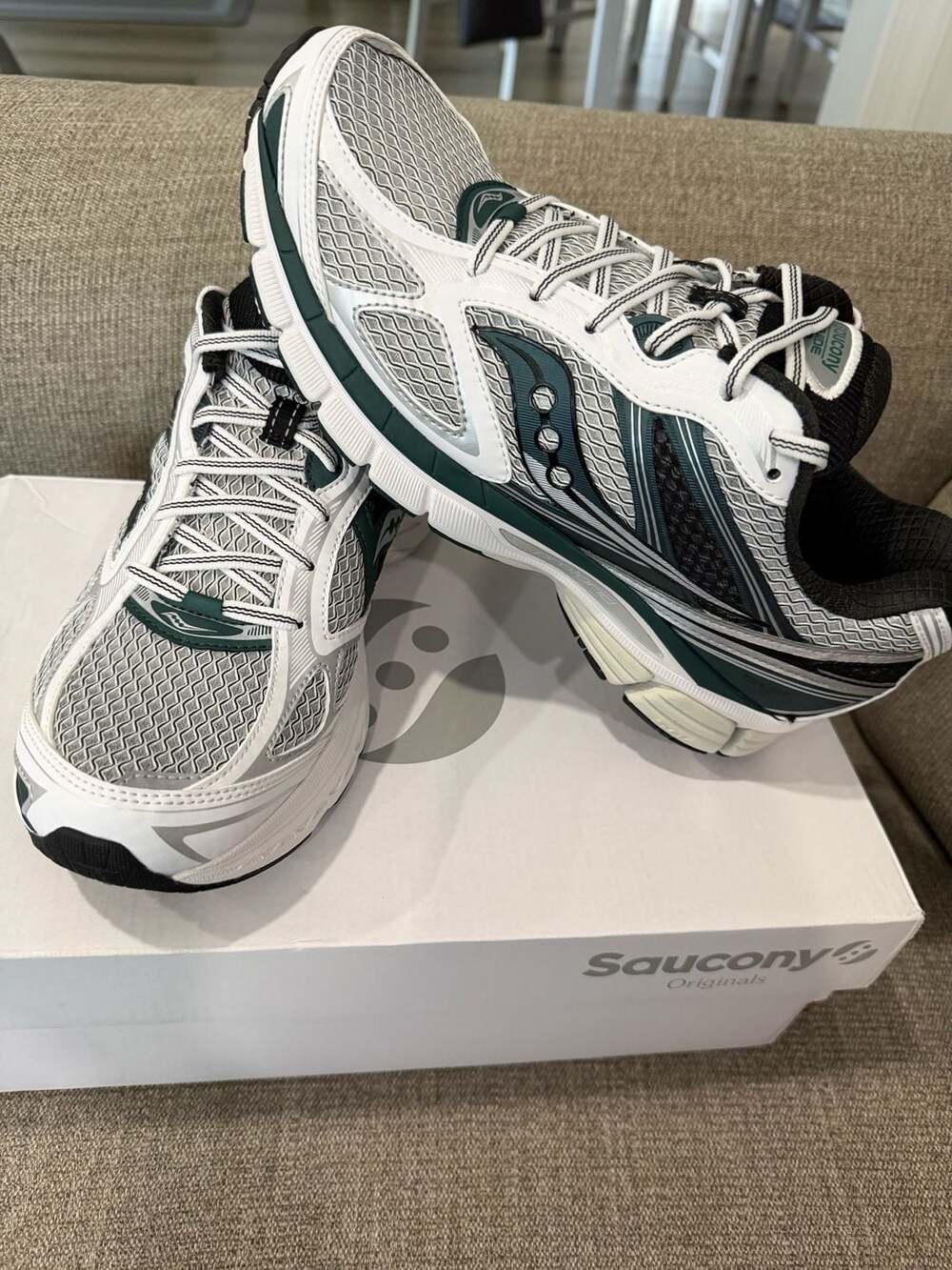 Saucony Originals ProGrid Guide 7 Sneakers White/Pine S70936-8